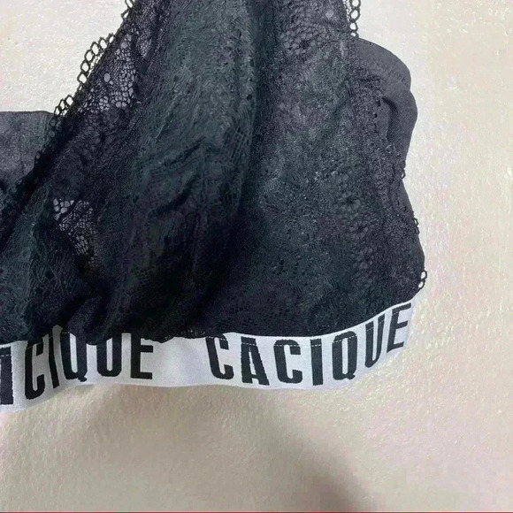 Cacique Black Lace Wireless Bra Sz 18/20 - Picture 2 of 4